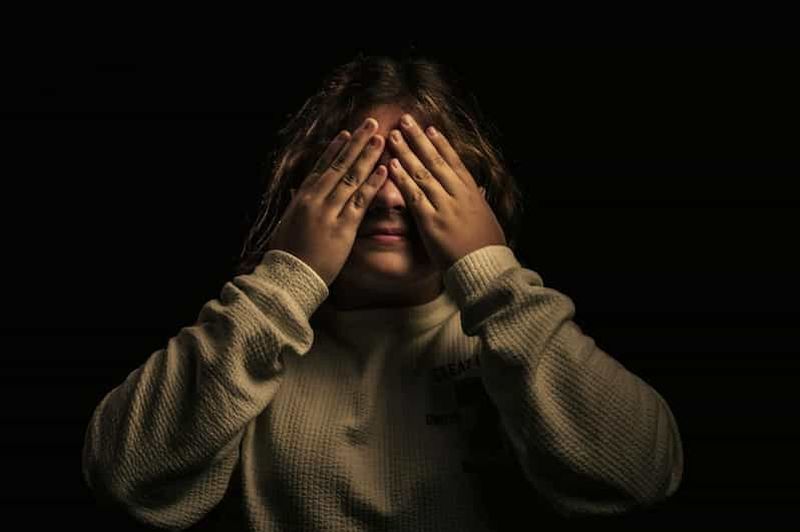 Billet Cache-cache dans le noir – Jeu immersif sensoriel d'une heure à Barcelone