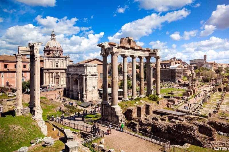 Billet Rome : Forum romain Super Pass Entry with Audio Guide App