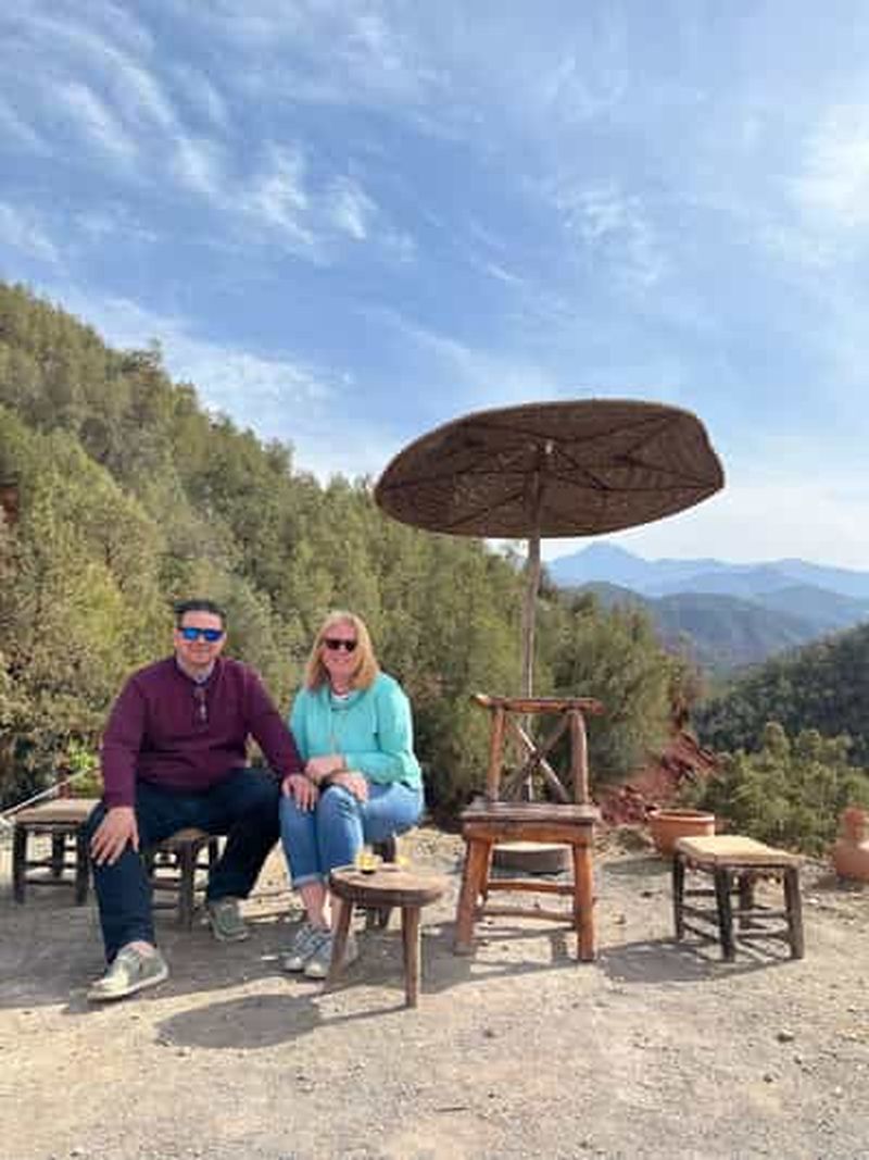 Billet Excursion privée dans la vallée de l'Ourika : déjeuner, guide et balade à dos de chameau