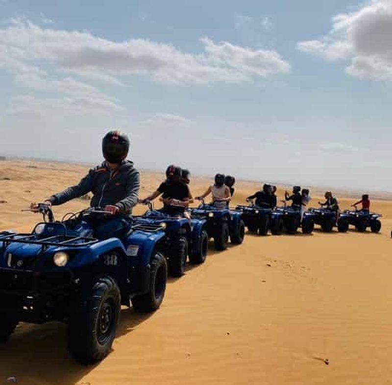 Billet Sharjah : Faire du 4x4 dans le Sahara sur un Grizzly 350 CC