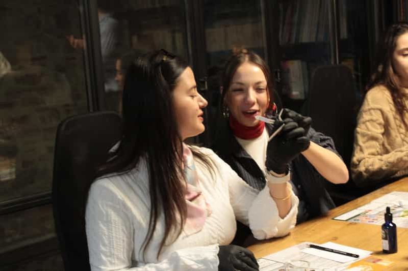 Billet Istanbul : créez votre propre parfum dans un atelier de Galata