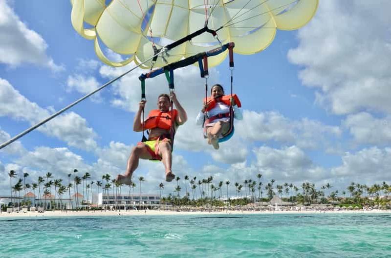 Billet Punta Cana : Expérience de parachute ascensionnel avec prise en charge incluse