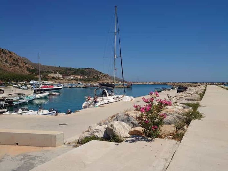 Billet Aventure en vélo électrique à La Canée : culture, littoral et dégustation d'olives