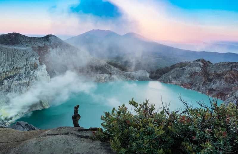 Billet Merveilles naturelles du cratère d'Ijen : Escalade aventureuse