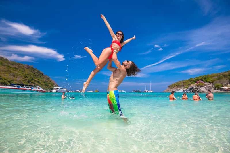 Billet Racha-Yai et Coral Island en hors-bord, et spa après-soleil