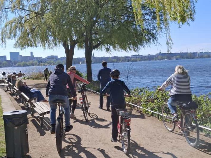 Billet Circuit à vélo autour de l'Alster : célébrités, eau et nature