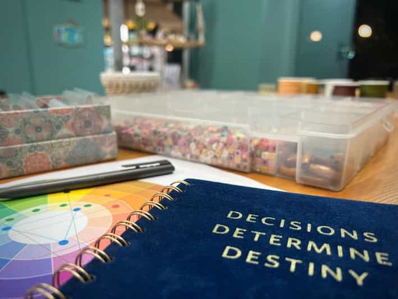 Billet La Canée : Cours de créativité axé sur la conception de bijoux