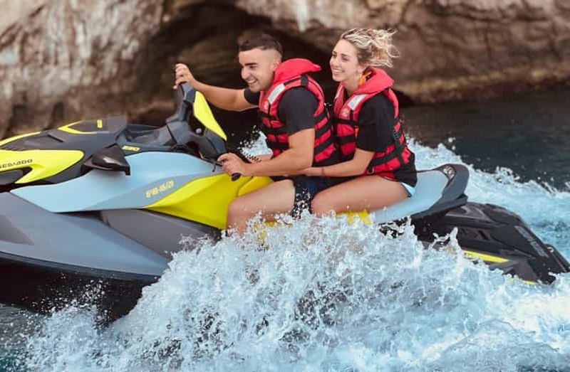 Billet Cala Millor : jet-ski près de la grotte des lions de mer ou des grottes d'Artà