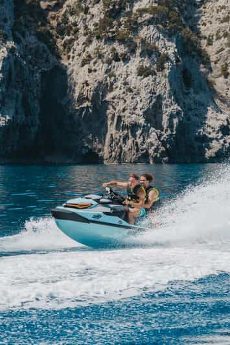 Billet Alcudia : JetSki Tour Coll Baix beach & Caves (Photos gratuites)