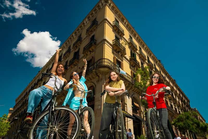 Billet Tour à vélo des points forts de Barcelone : Faites du vélo le long de la plage !