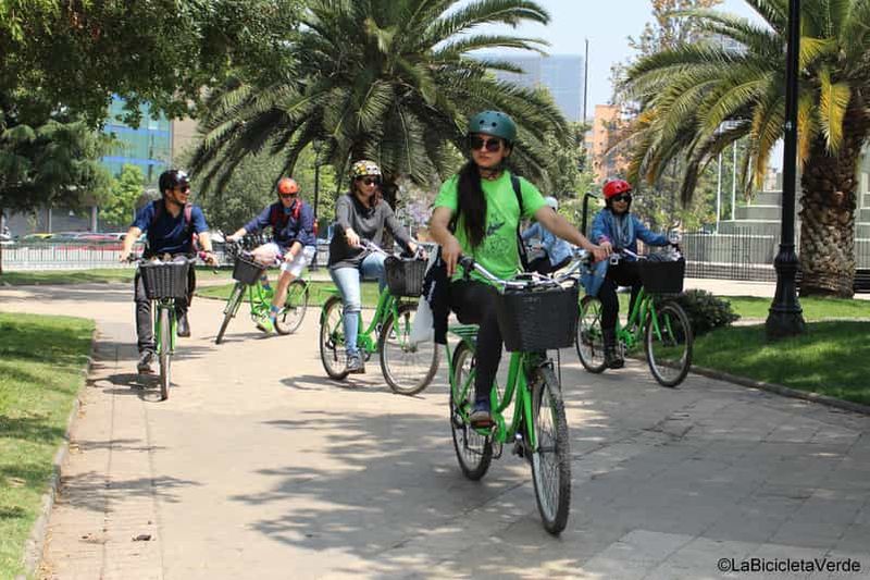 Billet Santiago : Visite des marchés à vélo