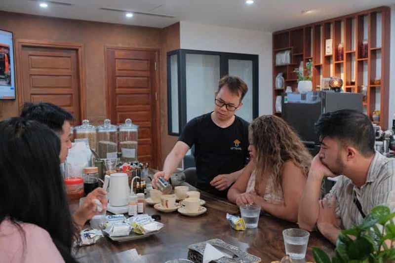 Billet Hanoi : Atelier café avec repas traditionnel et vins