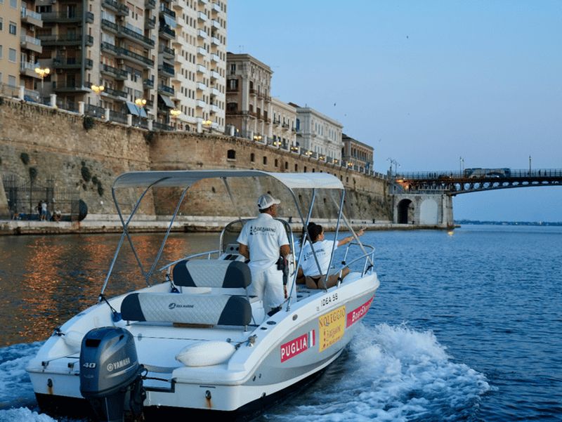 Billet Tarente : excursion en bateau entre histoire et Mar Piccolo + baignade aux îles Cheradi SP