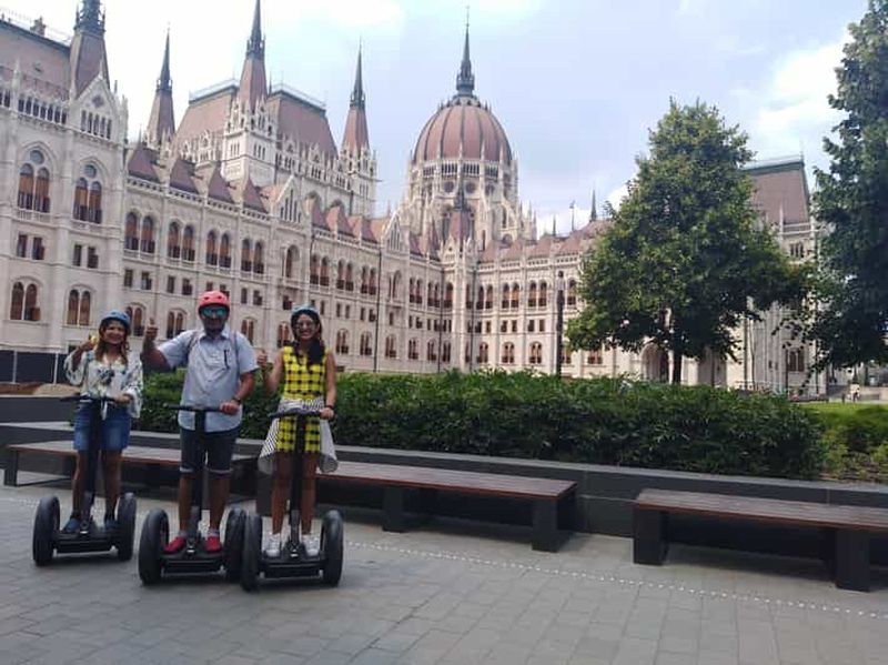 Billet Budapest : Visite guidée en Segway du quartier des châteaux