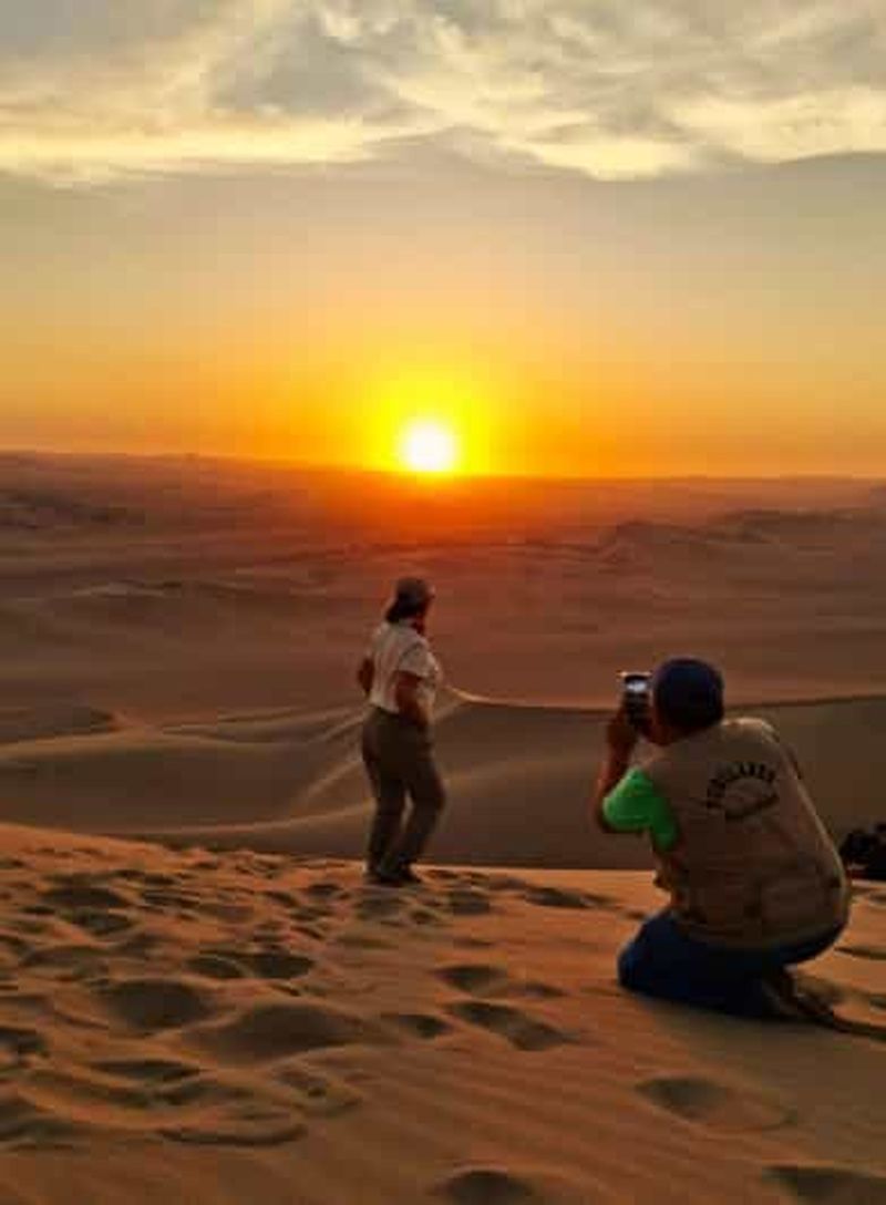 Billet Lima : une nuit à l'oasis de Huacachina - les lignes de Nazca - excursion en buggy - Paracas 2 jours