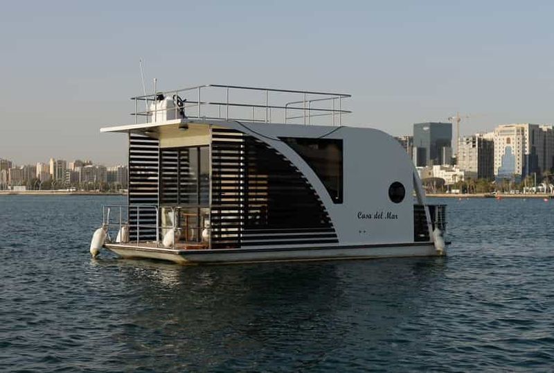 Billet Doha : Voile| Vue sur la mer| Privé | 974 Cruises Houseboats