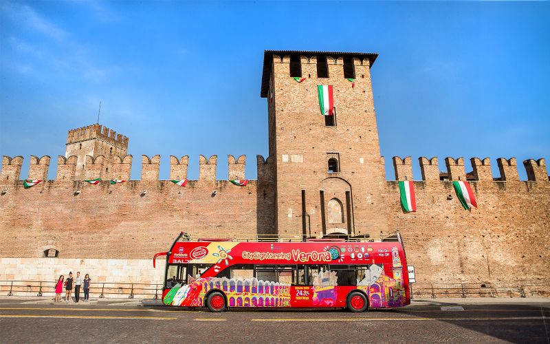 Billet City Sightseeing : Visite en bus Hop-On Hop-Off de Vérone