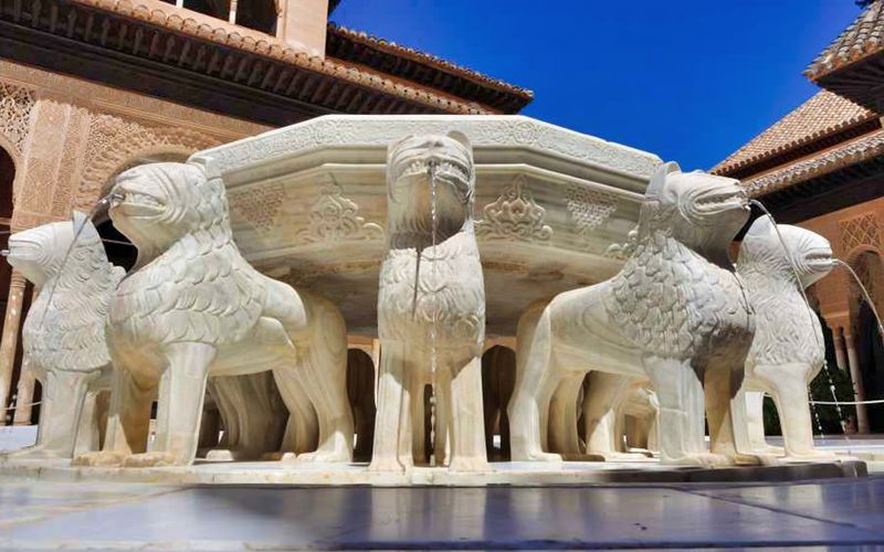 Billet Visite guidée coupe-file de l'Alhambra avec les palais nasrides