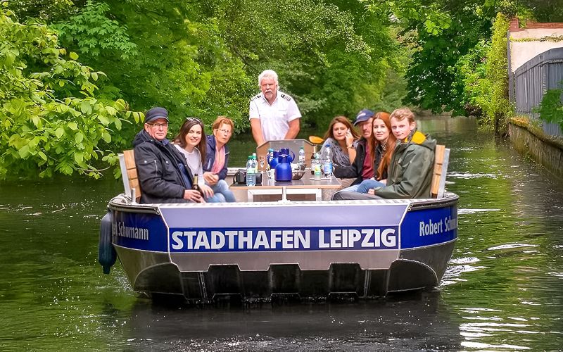 Billet Visite de 2 heures en bateau à moteur dans la forêt de Riverside