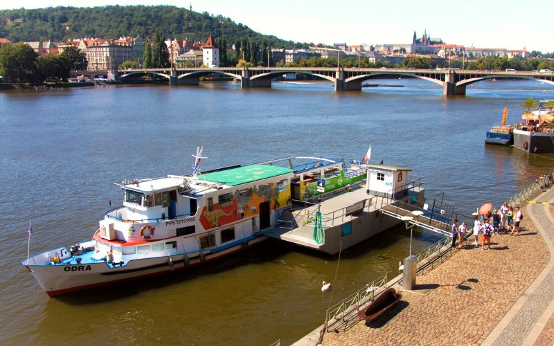 Billet Croisière fluviale vers le zoo de Prague & Billets d'entrée