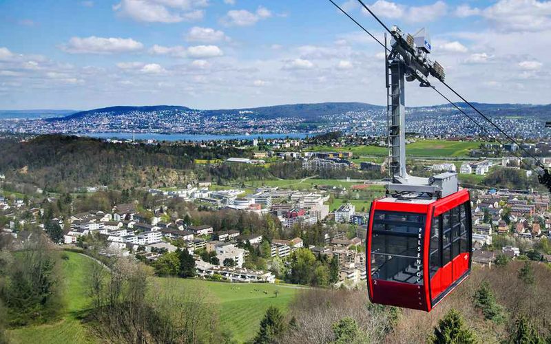 Billet Visite nocturne de Zurich avec dîner gastronomique et fondue au fromage