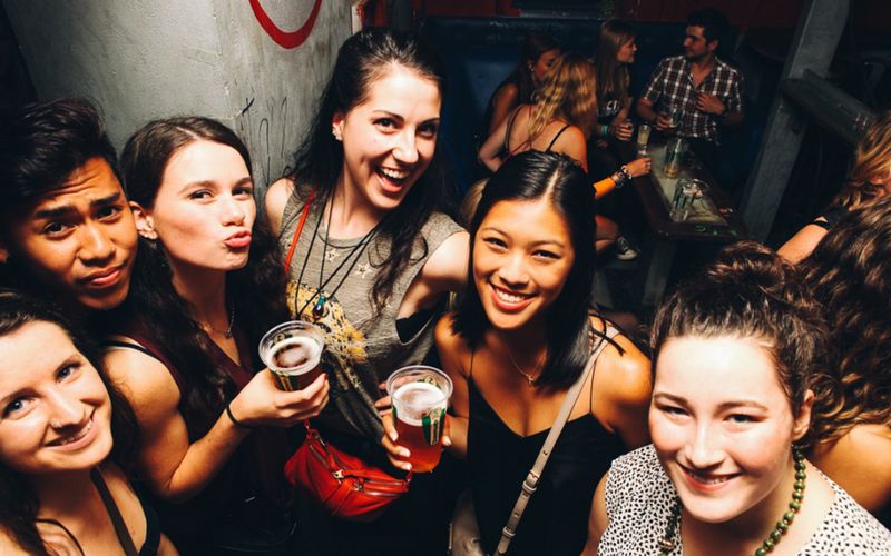 Billet Prague Pub Crawl & International Party avec verre de bienvenue et entrée VIP