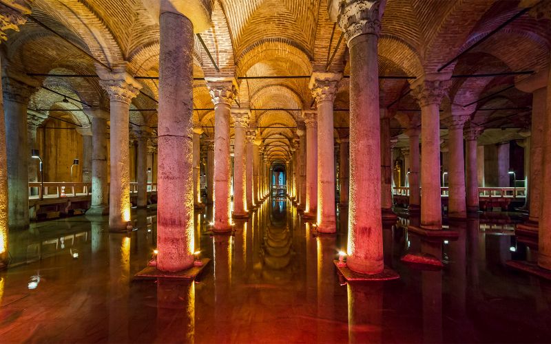 Billet Visite guidée de la Citerne Basilique avec billets coupe-file