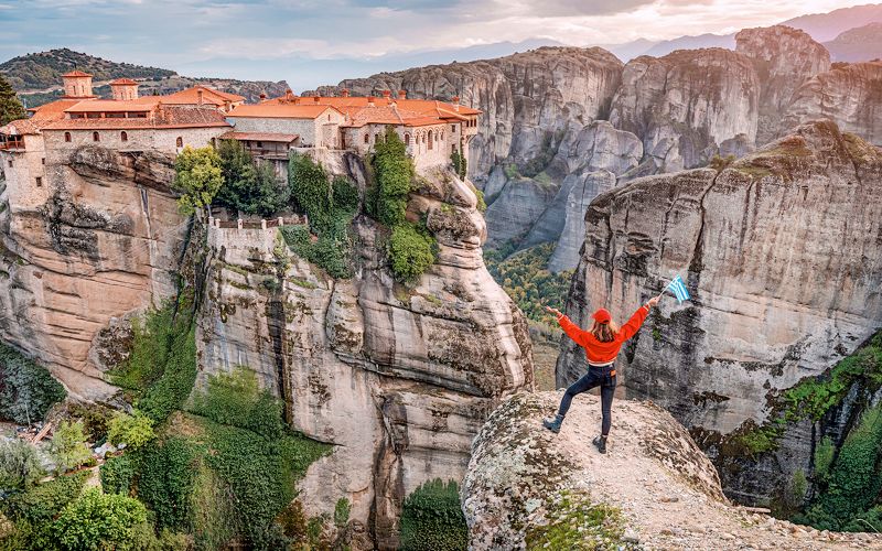 Billet À partir de Thessalonique : excursion d'une journée dans les monastères et les grottes des Météores