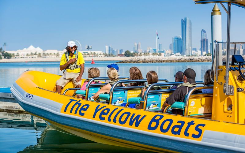 Billet Visite guidée premium en bateau rapide d'Abu Dhabi par Yellow Boats