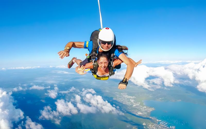 Billet Saut en parachute en tandem à Airlie Beach