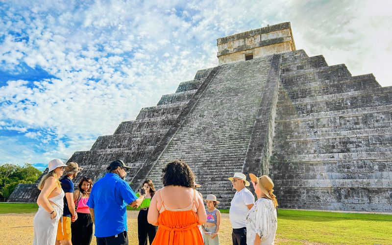 Billet Au départ de Cancún : Chichén Itzá, Cenote & Valladolid Tour
