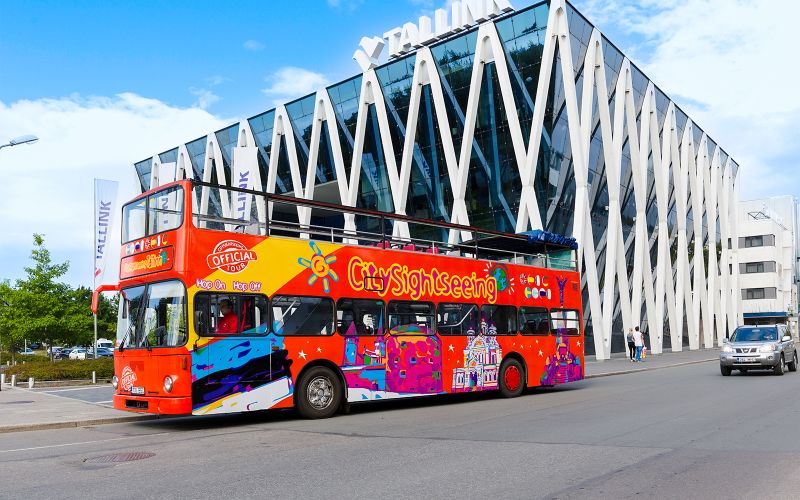 Billet City Sightseeing : Tour en bus Hop-On Hop-Off de Tallinn