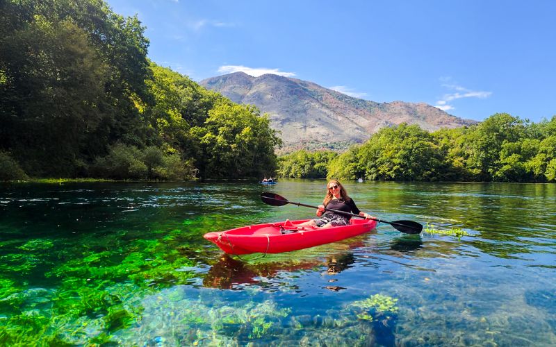 Billet Depuis Saranda : Excursion en kayak à Blue Eye et au château de Lekursi