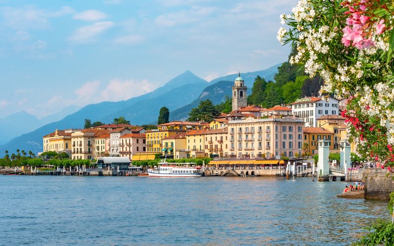 Billet À partir de Milan : Lac de Côme et Bellagio en bus avec visite en bateau privé