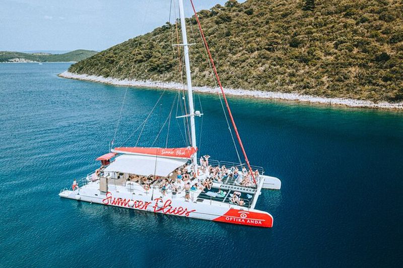 Billet Excursion en catamaran à Hvar, aux îles Pakleni et à Brac