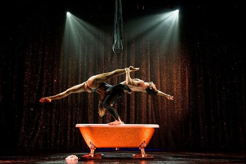 Billet Billets pour le Cabaret Paradis Latin à Paris avec dîner