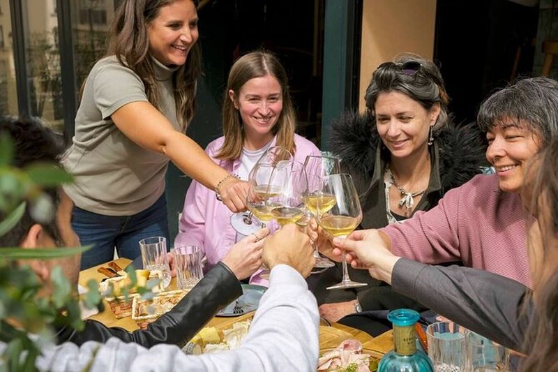 Billet Tour de vin et gastronomie à Montmartre à Paris