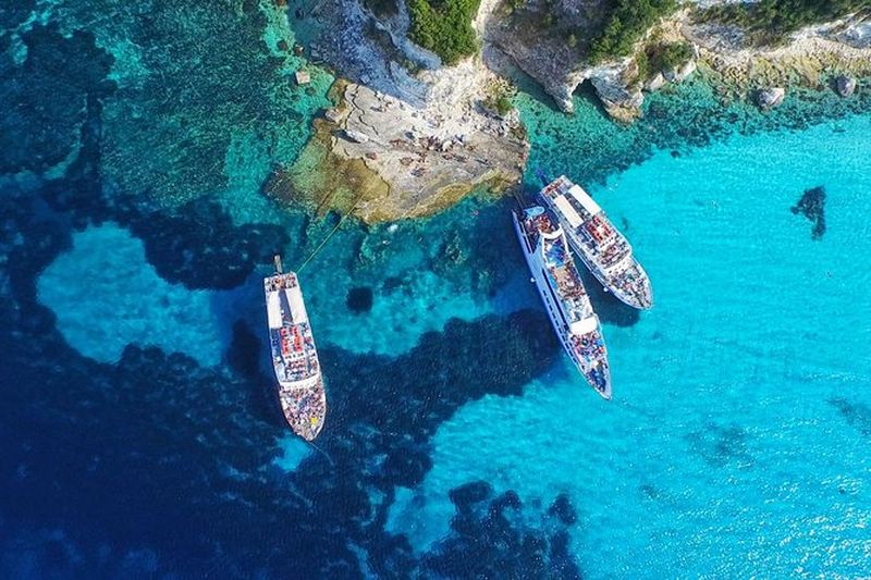Billet Excursion à Paxos, les Grottes Bleues et Gáios en bateau depuis Corfou