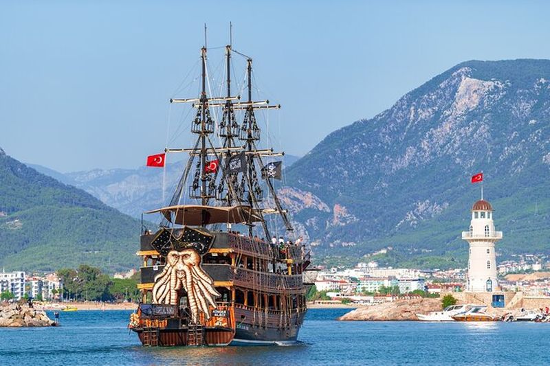 Billet Balade en bateau pirate à Alanya