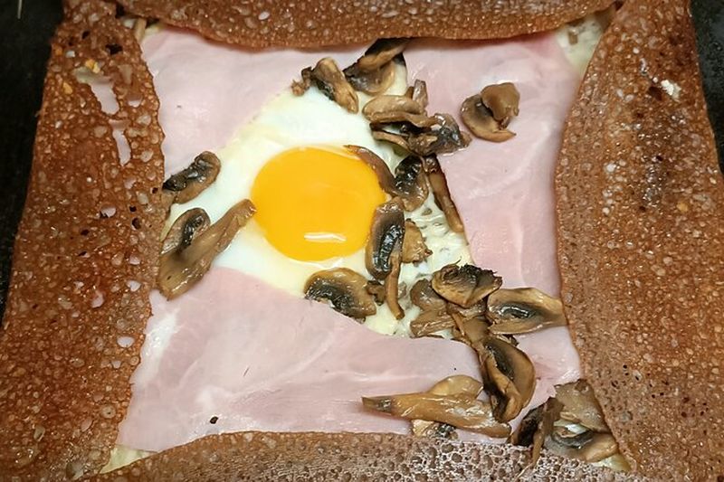 Billet Cours de cuisine de galettes et crêpes avec dîner à Paris