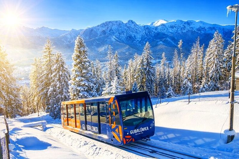 Billet Excursion d'une journée à Zakopane et dans les Tatras depuis Cracovie avec billets pour funiculaire et dégustation de fromage