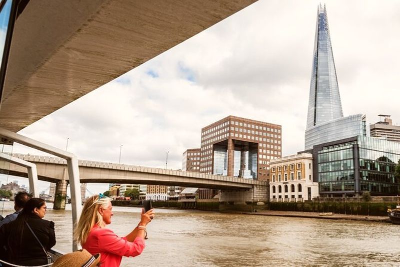 Billet Offre Londres : visite guidée de Westminster, croisière sur la Tamise et billets pour The Shard