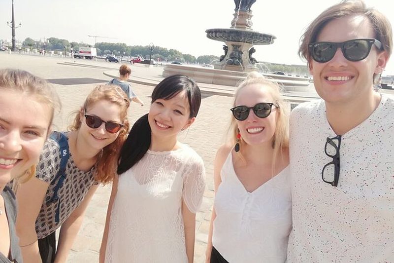 Billet Visite privée de Bordeaux avec un verre de vin