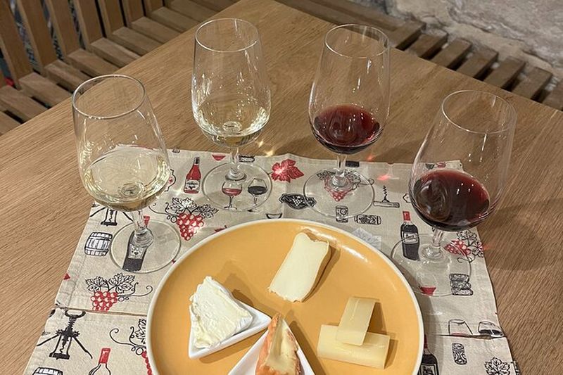 Billet Séance de dégustation de fromage et vin à Dijon
