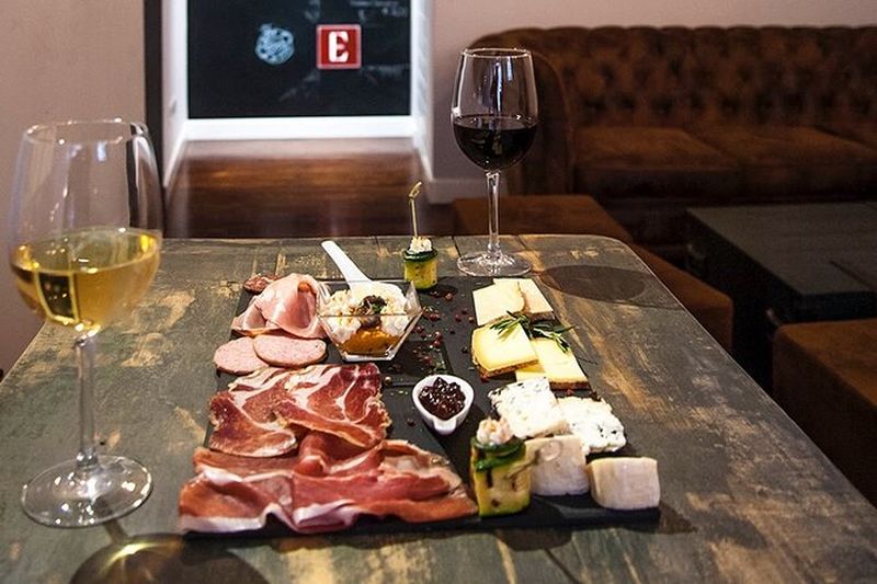 Billet Dégustation de vin avec apéritifs et glace à Trastevere