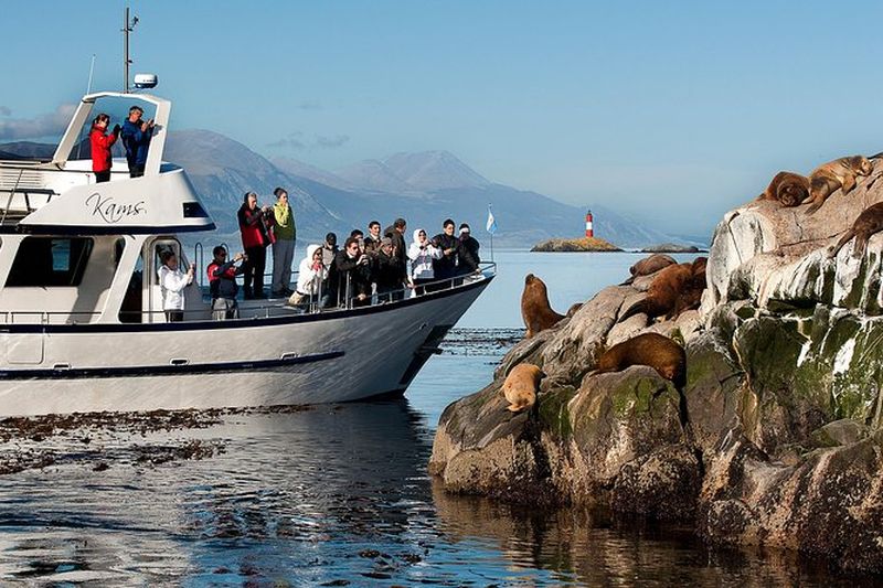 Billet Balade en bateau sur le Canal de Beagle avec visite de l'île aux lions de mer à Ushuaia