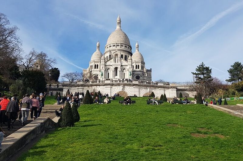 Billet Visite guidée du Moulin Rouge, Sacré-Cœur et Montmartre à Paris
