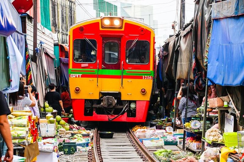 Billet Excursion au marché flottant de Damnoen Saduak et au marché ferroviaire de Mae Klong depuis Bangkok