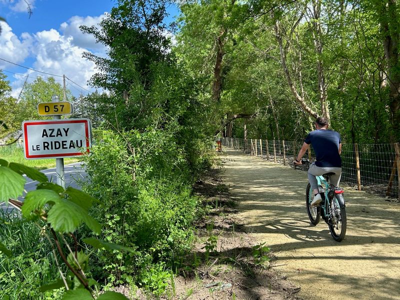 Billet Location de vélos chez TOURS'N BIKES