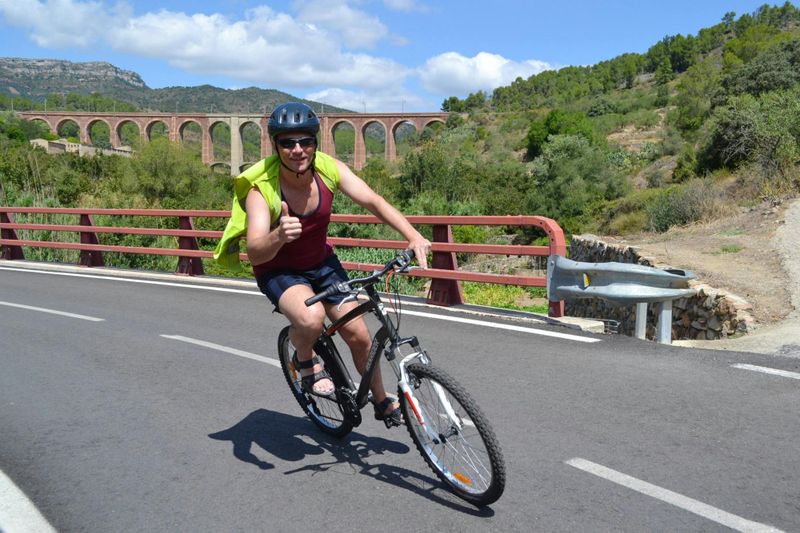 Billet Visite à vélo en Catalogne rurale à la découverte des vins